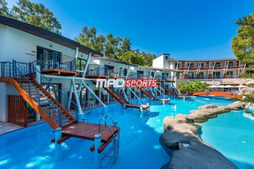 Spor Kampı - Cornelia Deluxe Resort - 