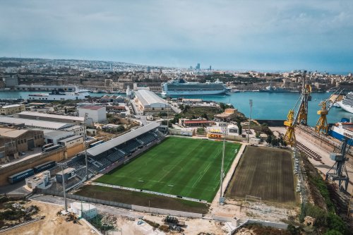 Футбольный тренировочный лагерь в George Urban Boutique