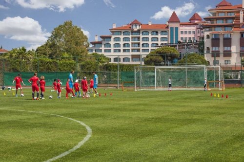 Футбольный тренировочный лагерь в Sirene Belek Hotel