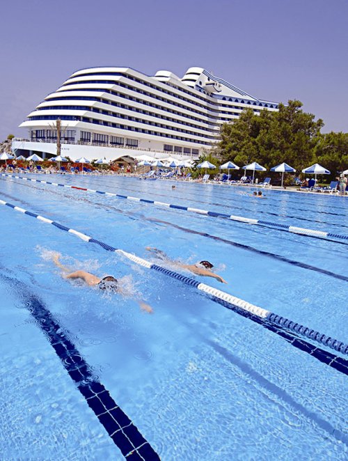 Тренировочный лагерь по плаванию Titanic Deluxe Lara